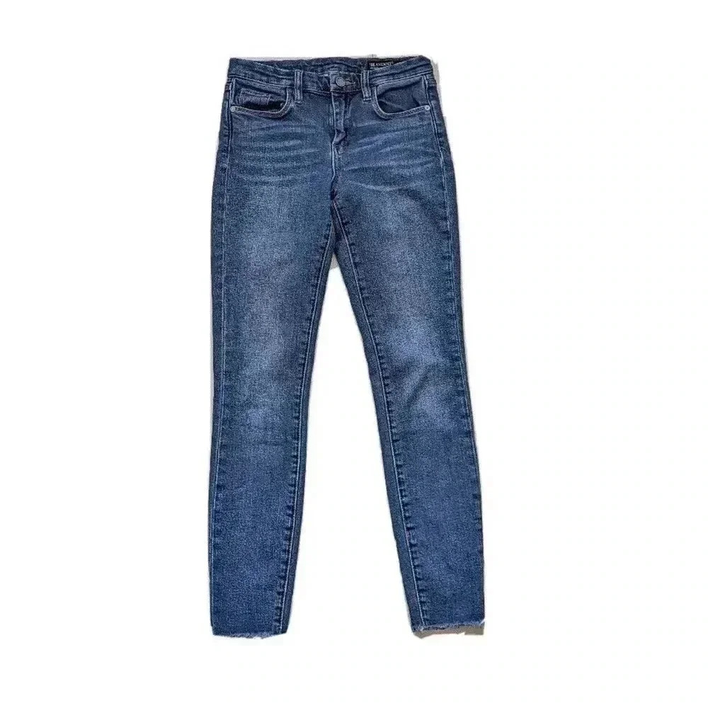 BlankNYC Medium Wash The Bond Mid Rise Skinny Raw Hem Jeans Size 26 62BZ1518